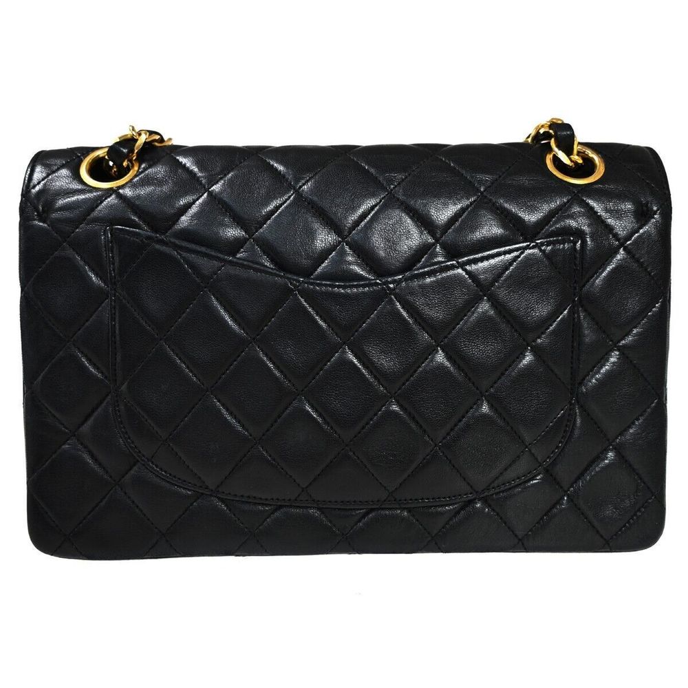 CHANEL Matelasse Handbag - Picture 2 of 16